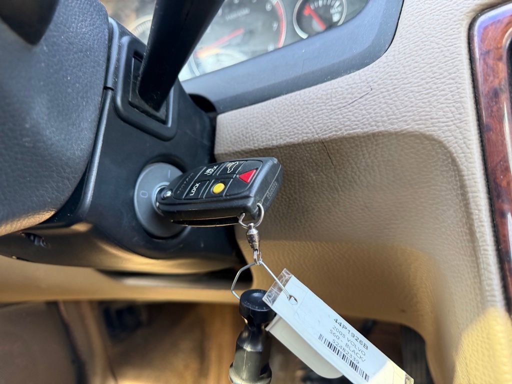 Used 2005 Volvo S60 2.5T image 22