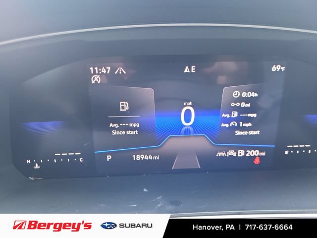 Used 2024 Volkswagen Tiguan SE w/ Panoramic Sunroof Package AWD/4WD image 17