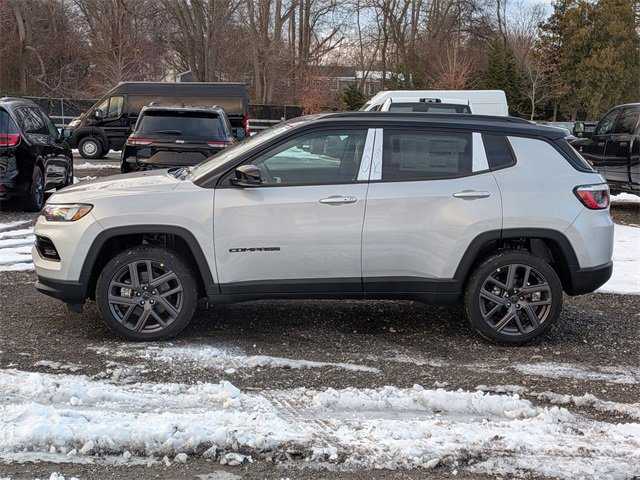New 2026 Jeep Compass Limited w/ Sun, Sound & Navigation Group image 5