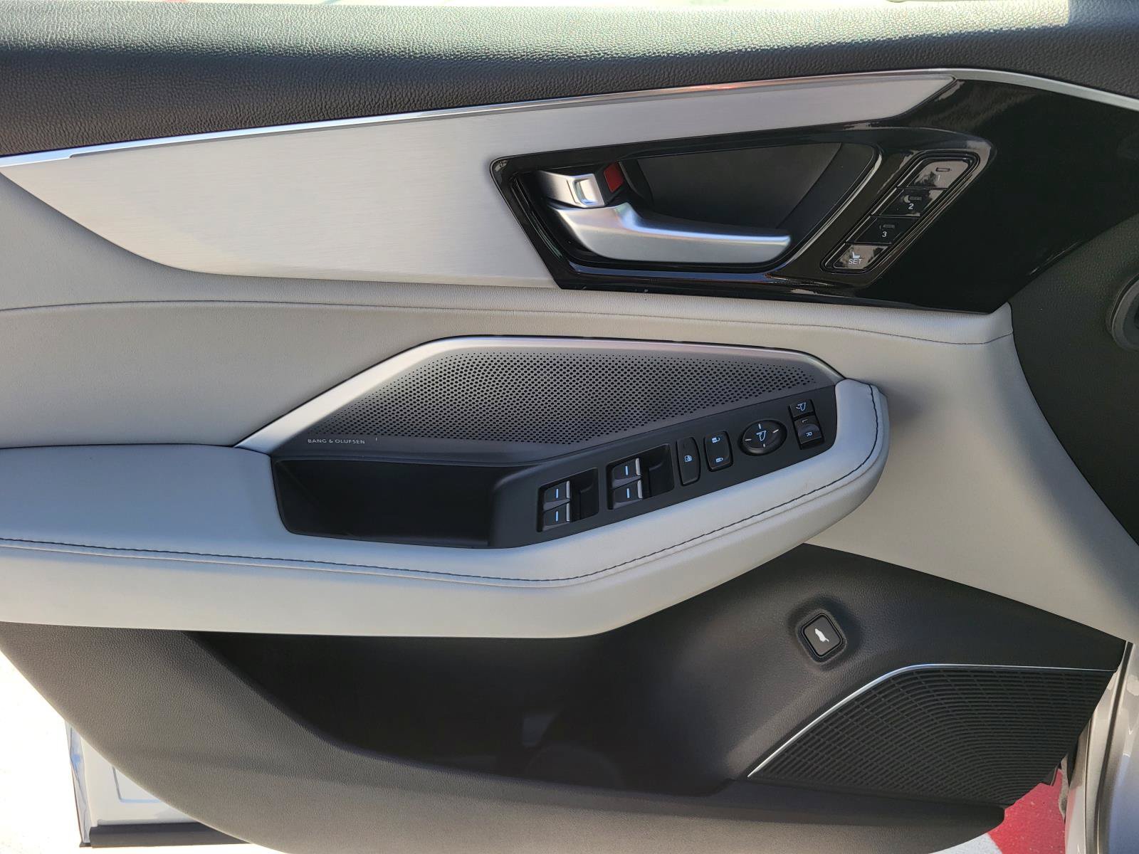 New 2026 Acura MDX w/ Technology Package FWD image 15