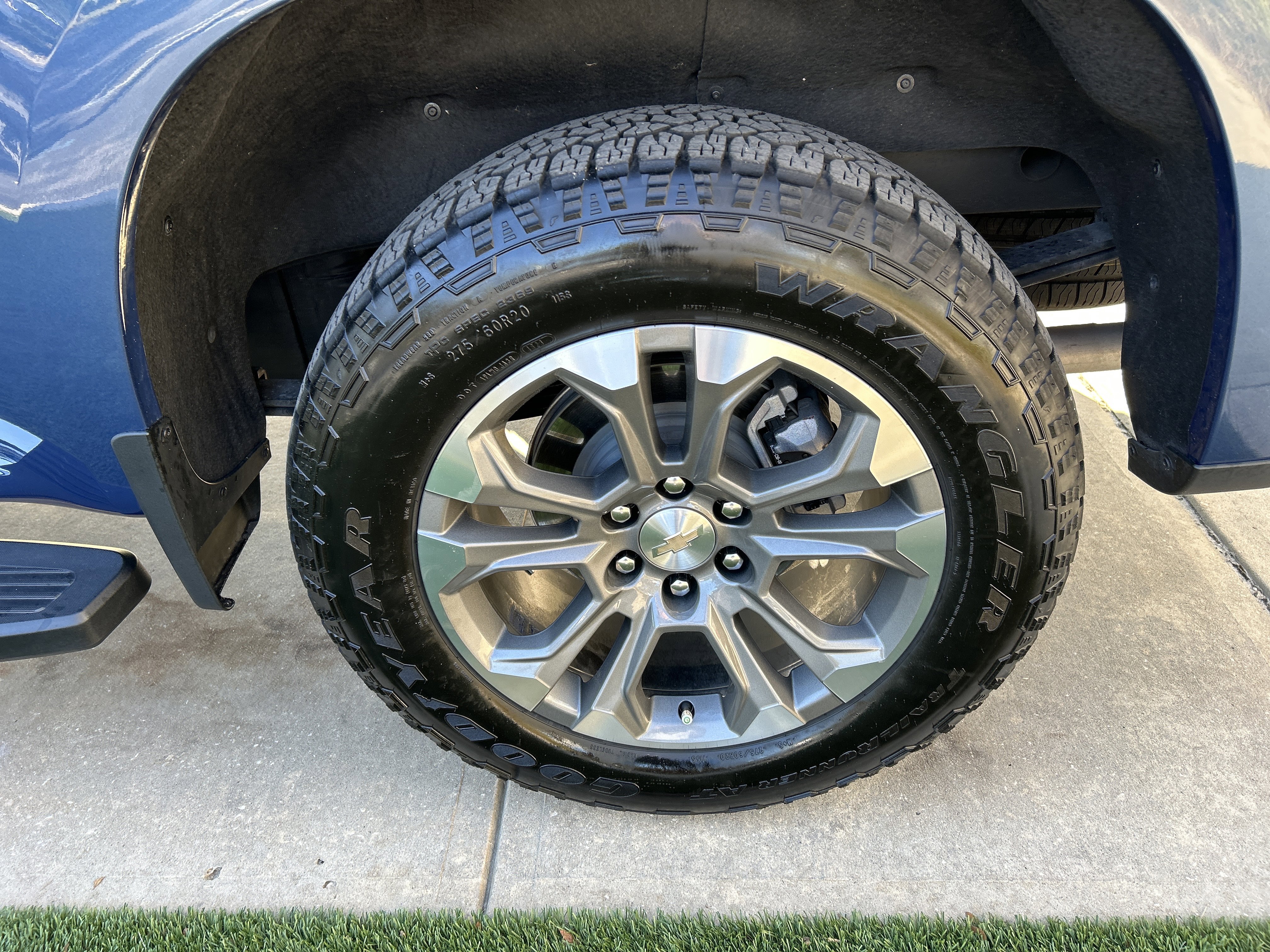 Used 2024 Chevrolet Silverado 1500 High Country w/ Z71 Off-Road Package image 10