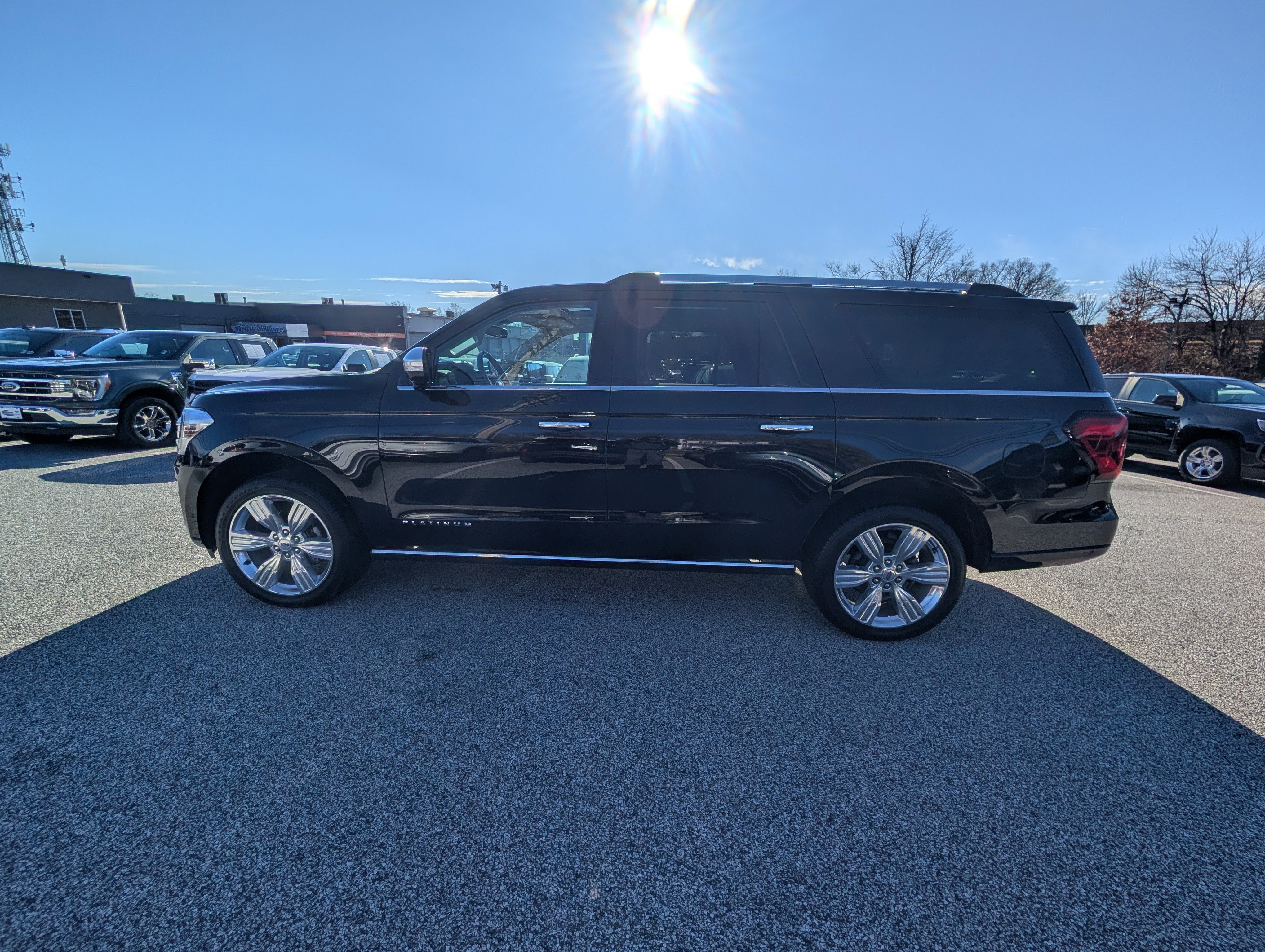 Certified 2024 Ford Expedition Max Platinum image 3