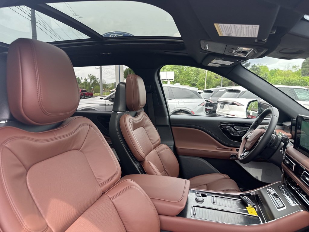 New 2025 Lincoln Aviator Reserve w/ Equipment Group 201A image 11