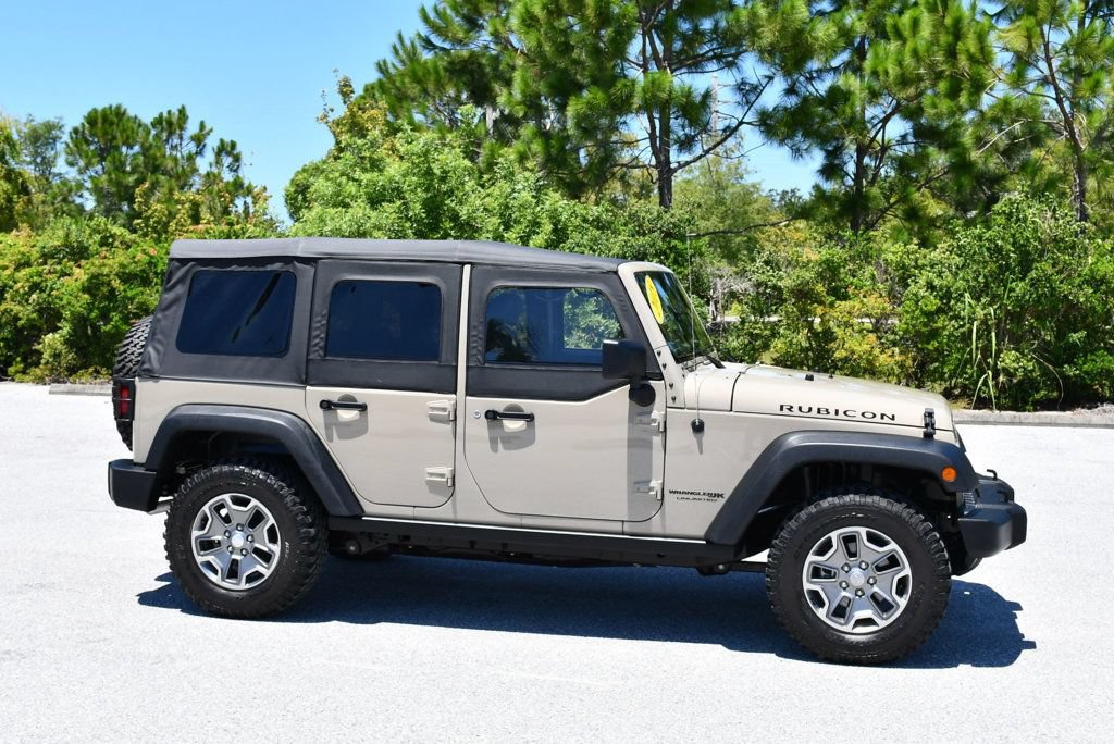 Used 2018 Jeep Wrangler Unlimited Rubicon w/ Connectivity Group AWD/4WD image 8