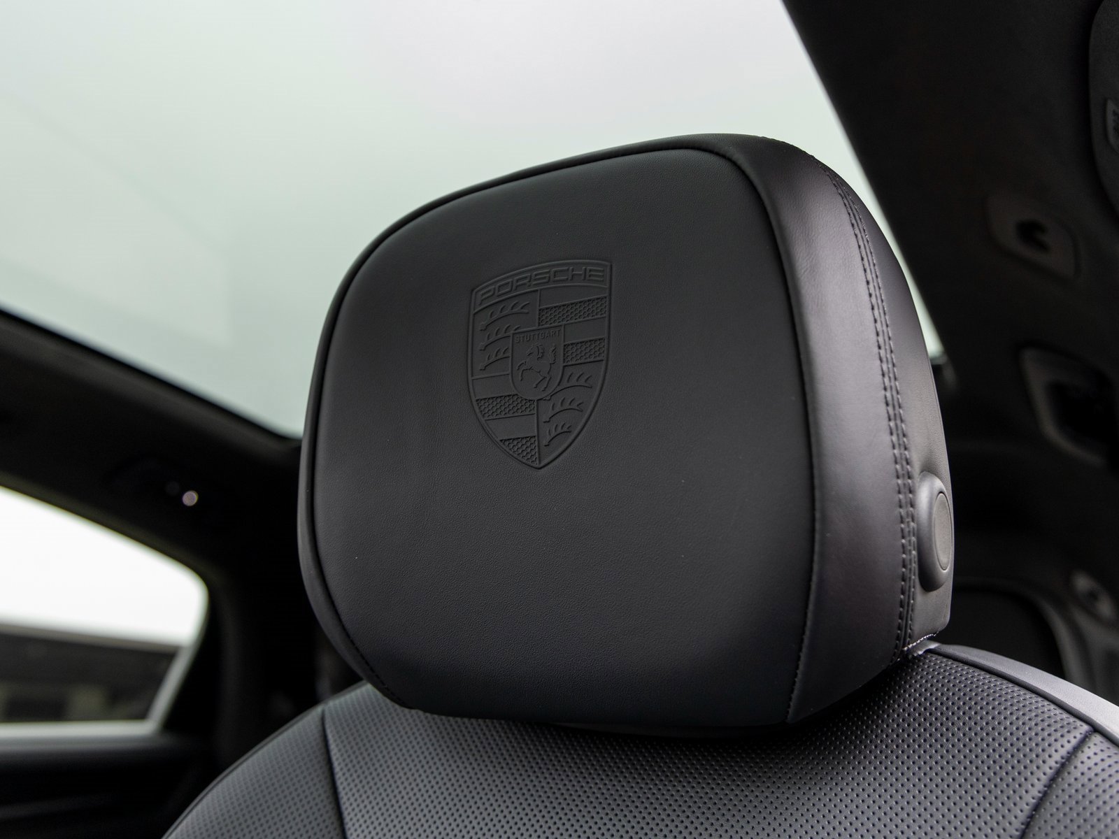 New 2025 Porsche Cayenne GTS image 29