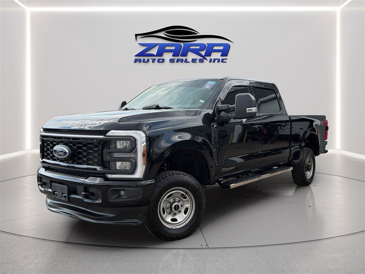 Used 2024 Ford F250 4x4 Crew Cab Super Duty image 1