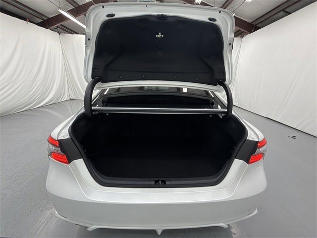 Used 2022 Toyota Camry XSE image 24
