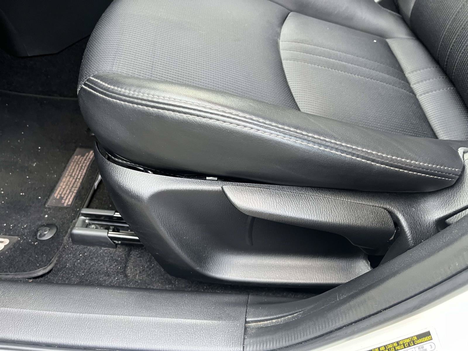 Used 2019 MAZDA CX-3 Touring w/ Preferred Equipment Package FWD image 16