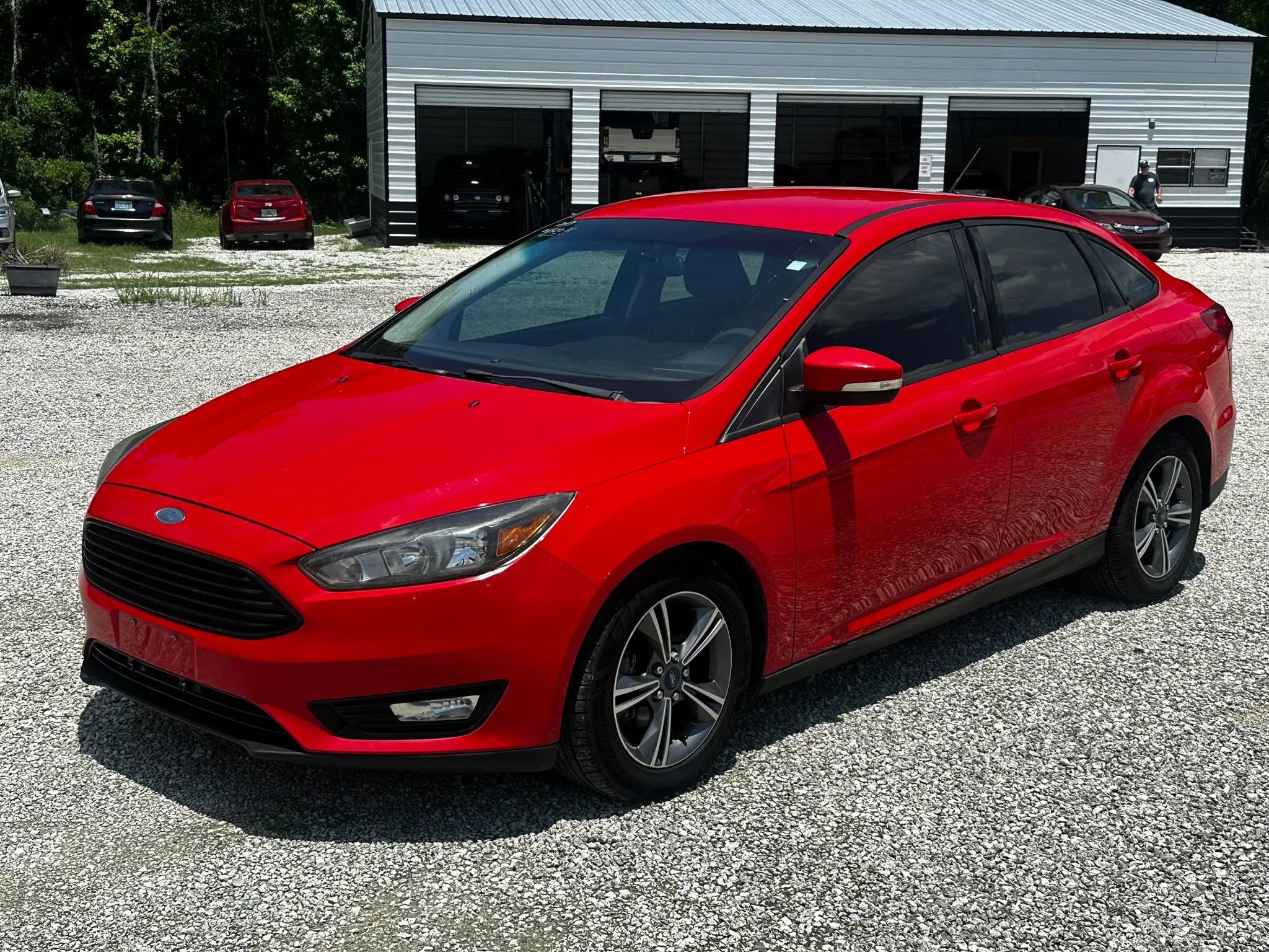 Used 2017 Ford Focus SE FWD image 4