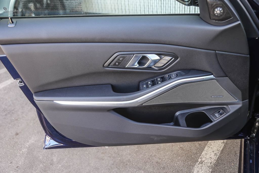 New 2026 BMW 330i Sedan w/ M Sport Package RWD image 17