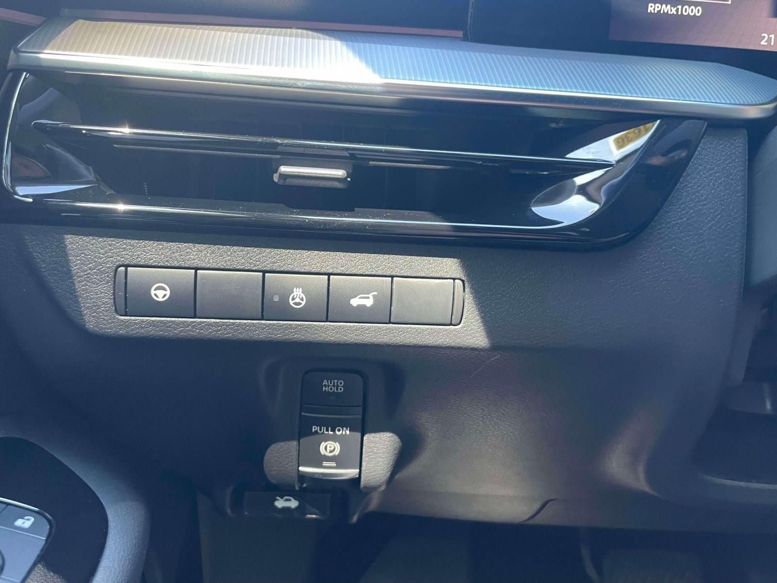 Used 2025 Nissan Murano SL AWD/4WD image 21