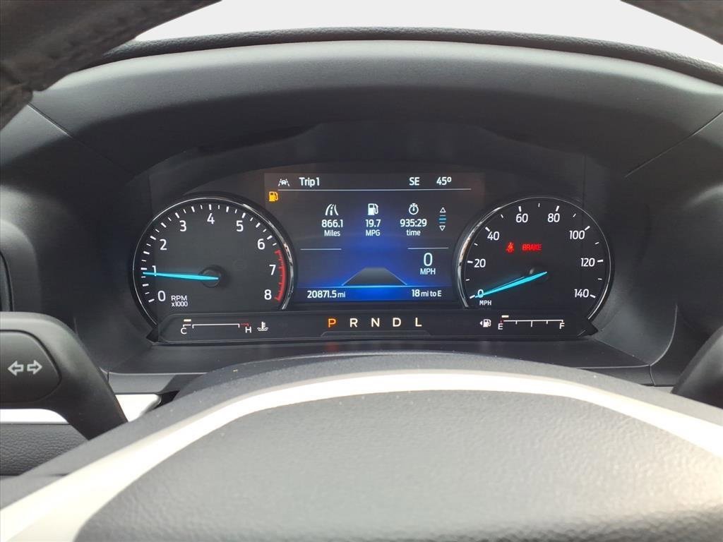 Used 2022 Ford Explorer XLT image 24