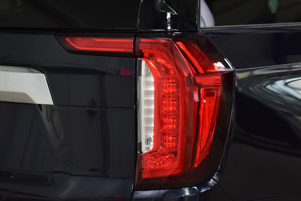 Used 2023 GMC Yukon XL Denali AWD/4WD image 21