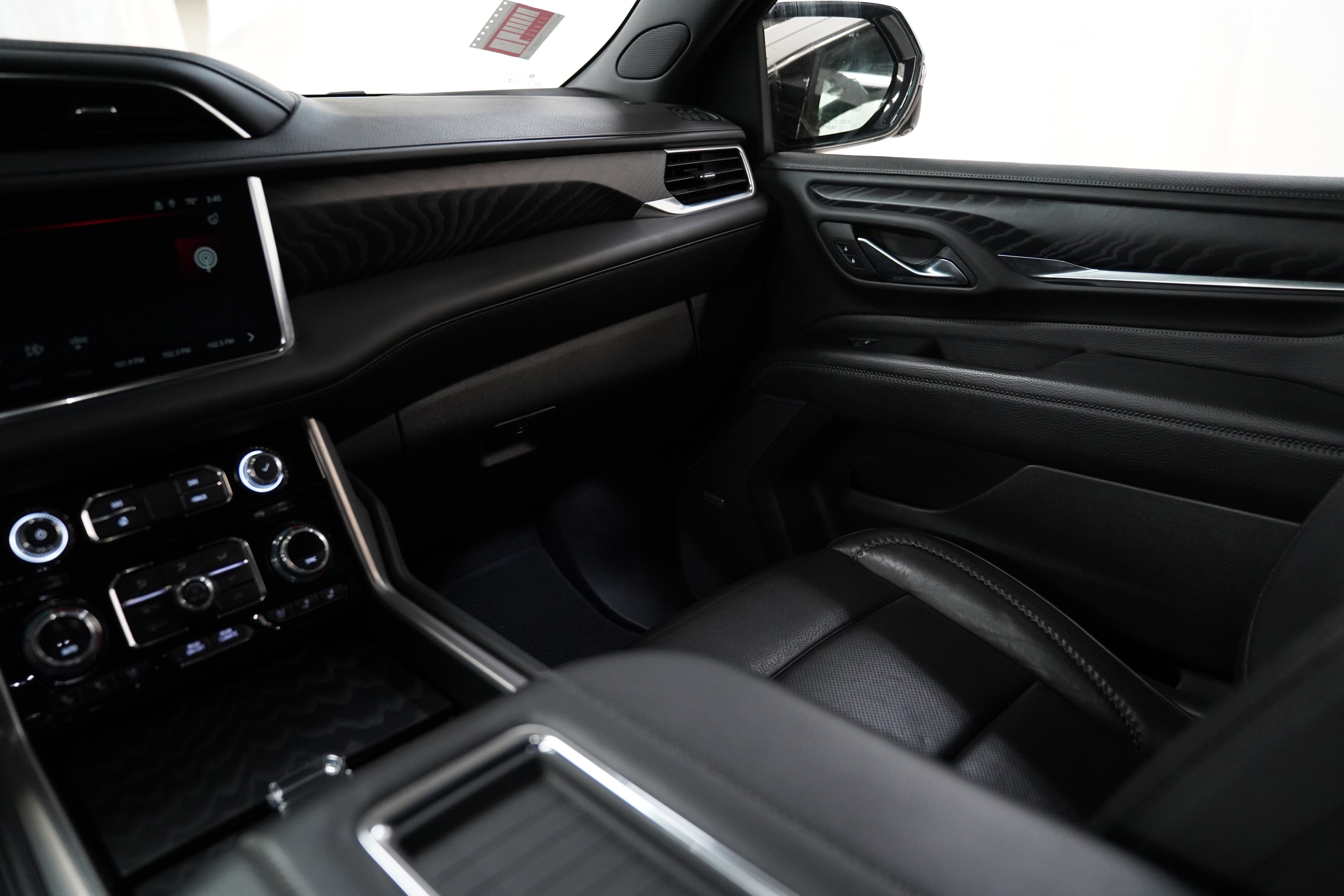 Used 2023 GMC Yukon Denali image 15