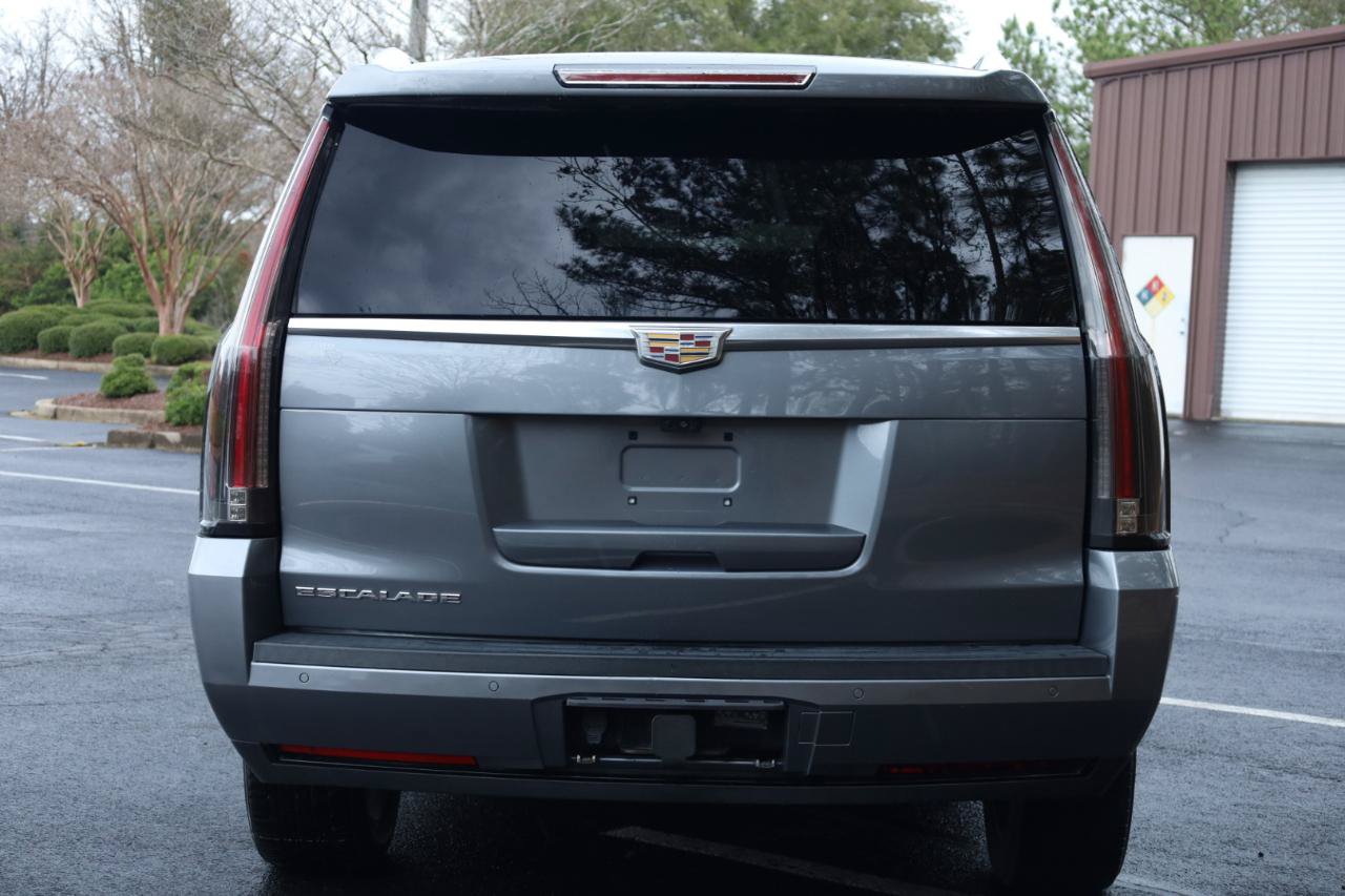 Used 2019 Cadillac Escalade ESV Luxury RWD image 4