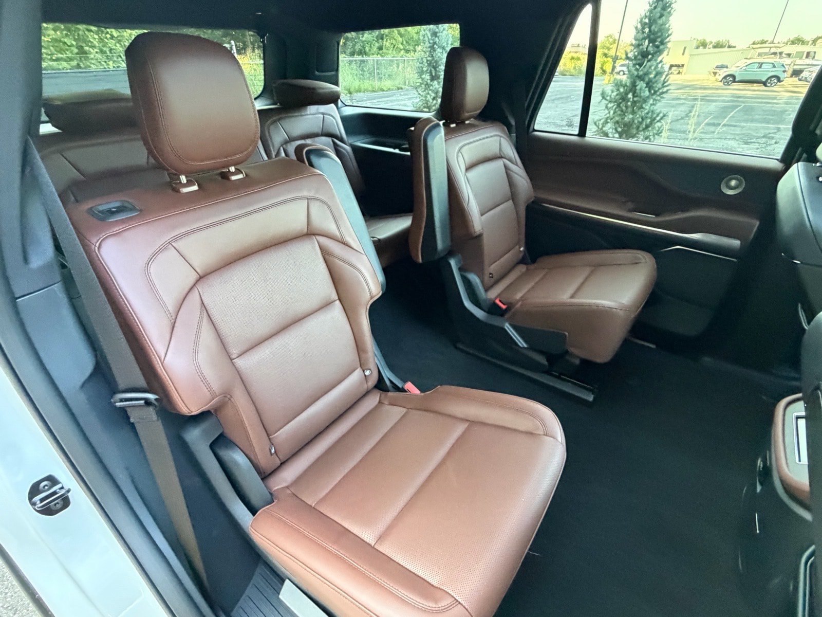 New 2027 Lincoln Navigator Reserve AWD/4WD image 15