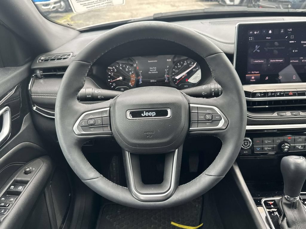 Used 2023 Jeep Compass Latitude w/ Convenience Group AWD/4WD image 14