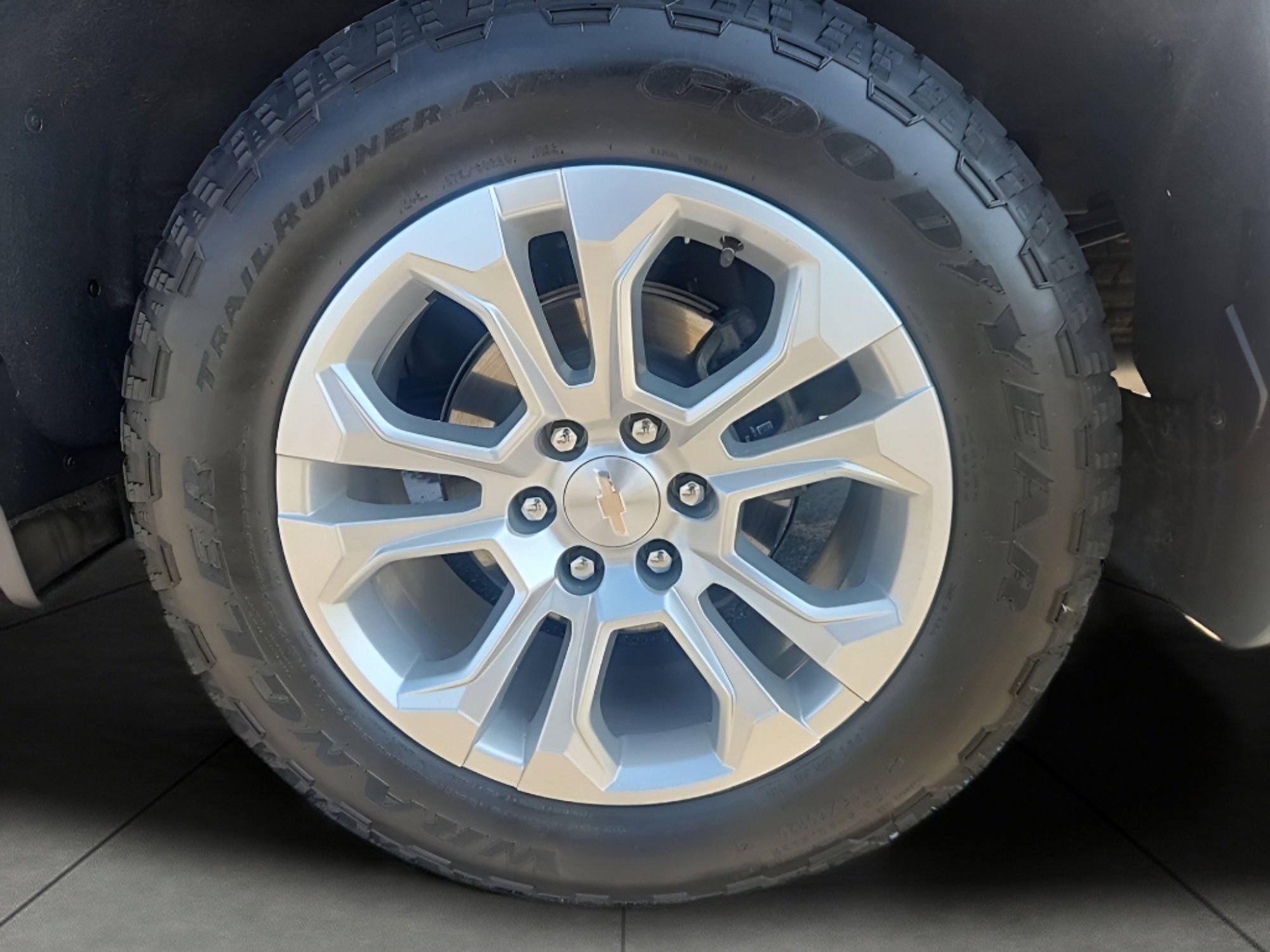Used 2024 Chevrolet Silverado 1500 LTZ AWD/4WD image 11