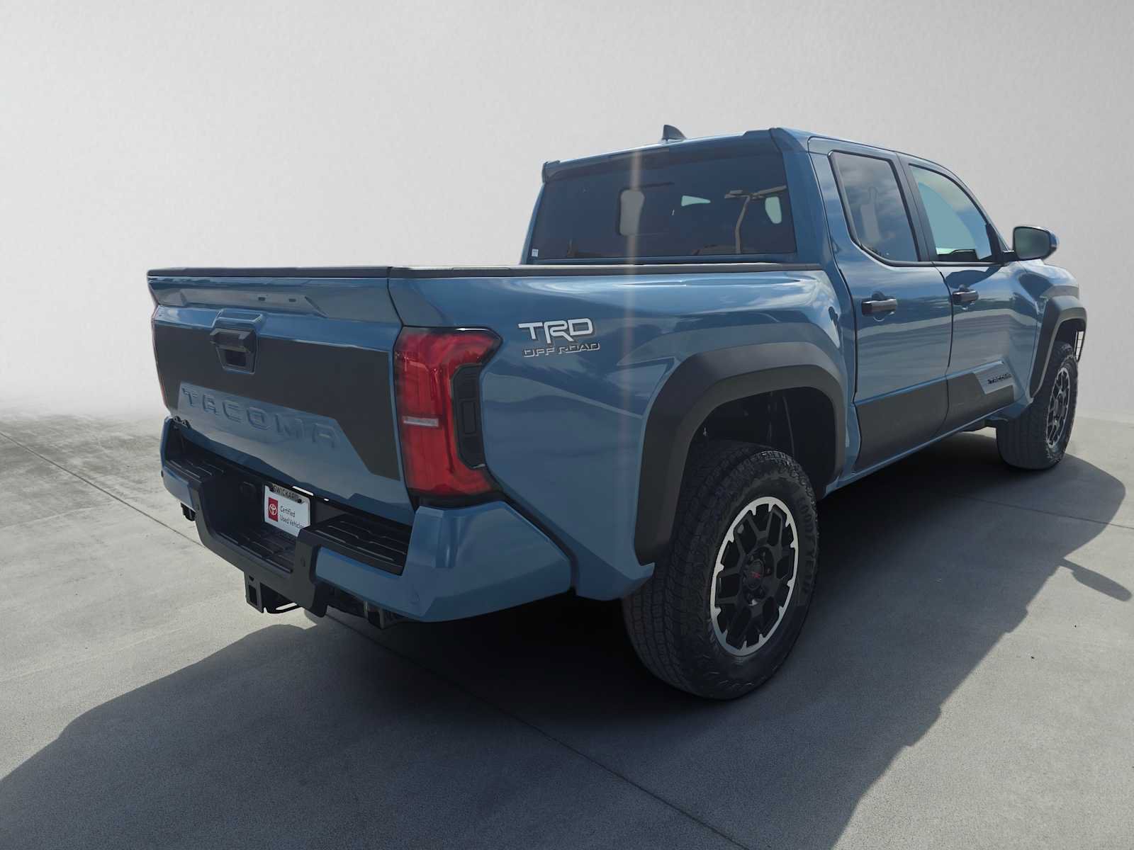 Used 2026 Toyota Tacoma TRD Off-Road w/ TRD Off Road Premium Package AWD/4WD image 3
