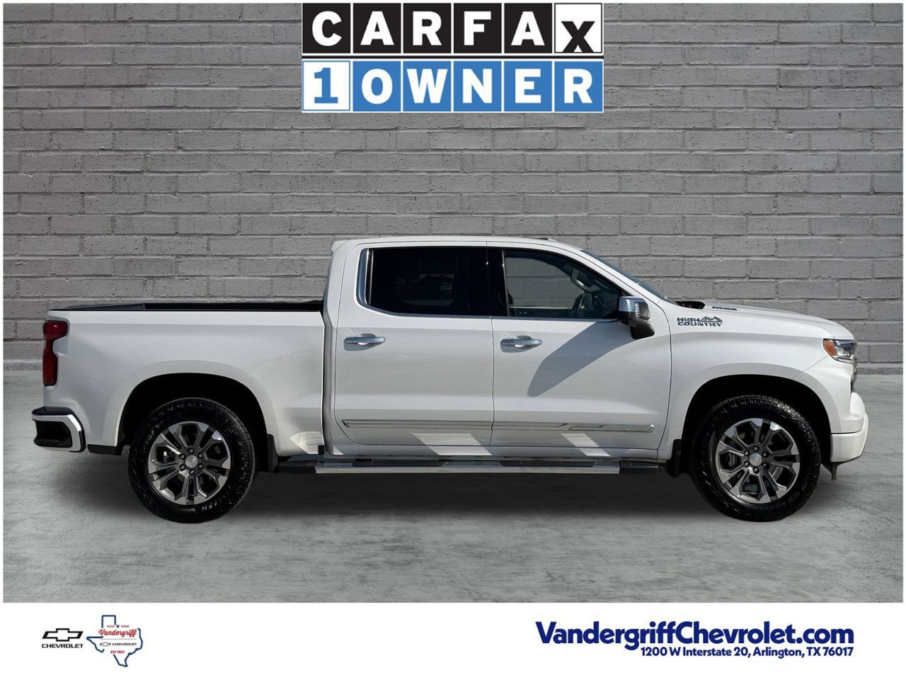 Certified 2023 Chevrolet Silverado 1500 High Country w/ Technology Package AWD/4WD image 3