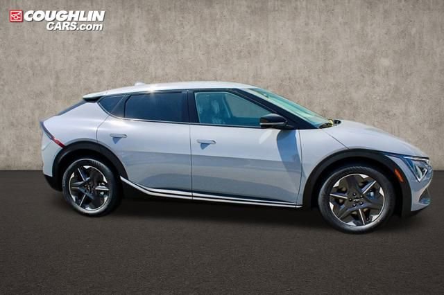 New 2025 Kia EV6 Light