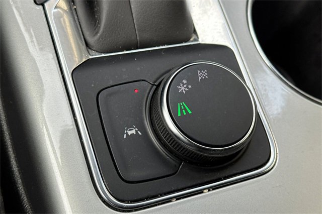 Used 2025 Chevrolet Blazer LT image 31