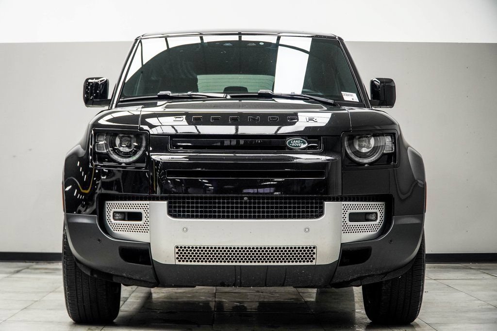 Used 2025 Land Rover Defender 110 S AWD/4WD image 8