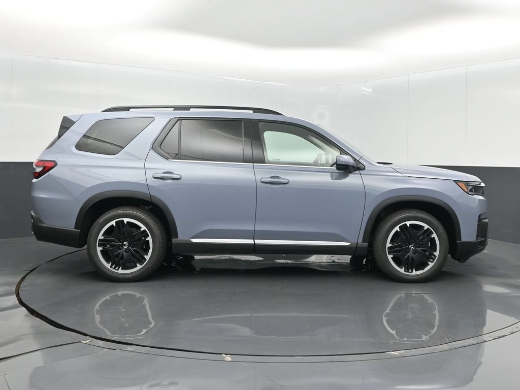 New 2026 Honda Pilot Touring image 5