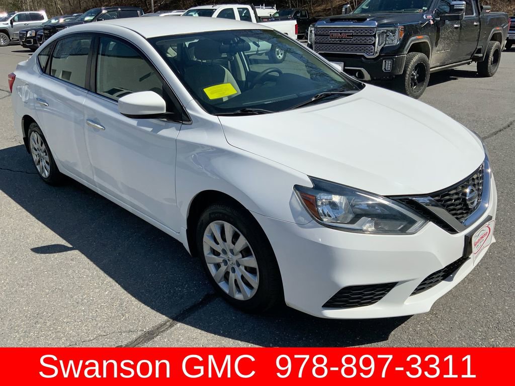 Used 2016 Nissan Sentra S image 39