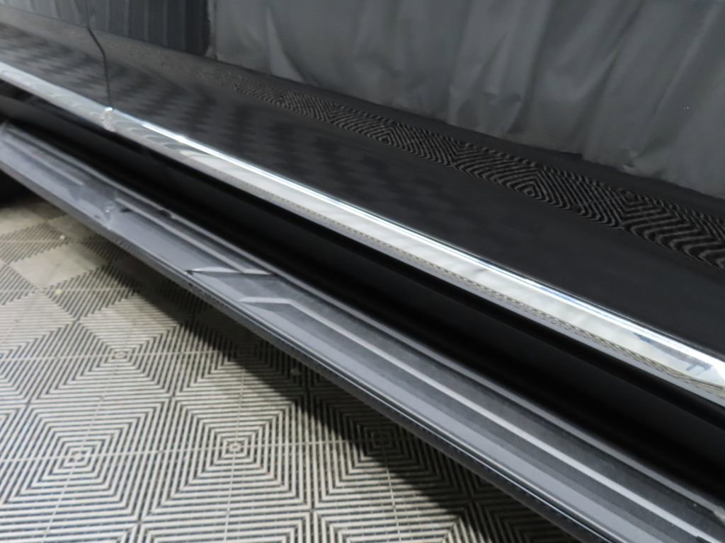 Used 2024 GMC Yukon SLT w/ SLT Luxury Package AWD/4WD image 55