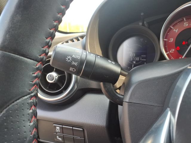 Used 2018 FIAT 124 Spider Abarth w/ Convenience Group RWD image 23