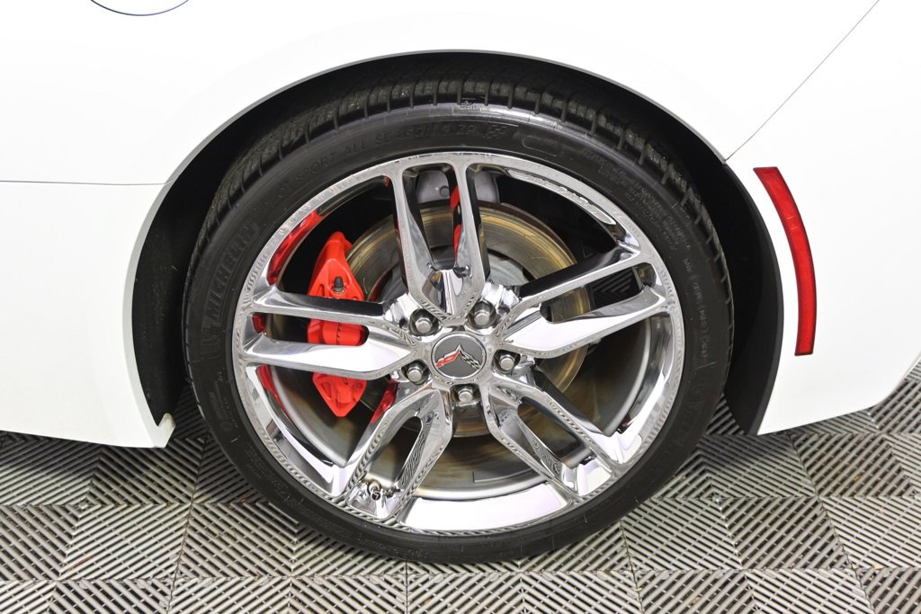 Used 2014 Chevrolet Corvette Z51 w/ 3LT Preferred Equipment Group image 21