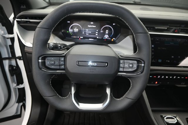 Used 2026 Jeep Cherokee Limited AWD/4WD image 6