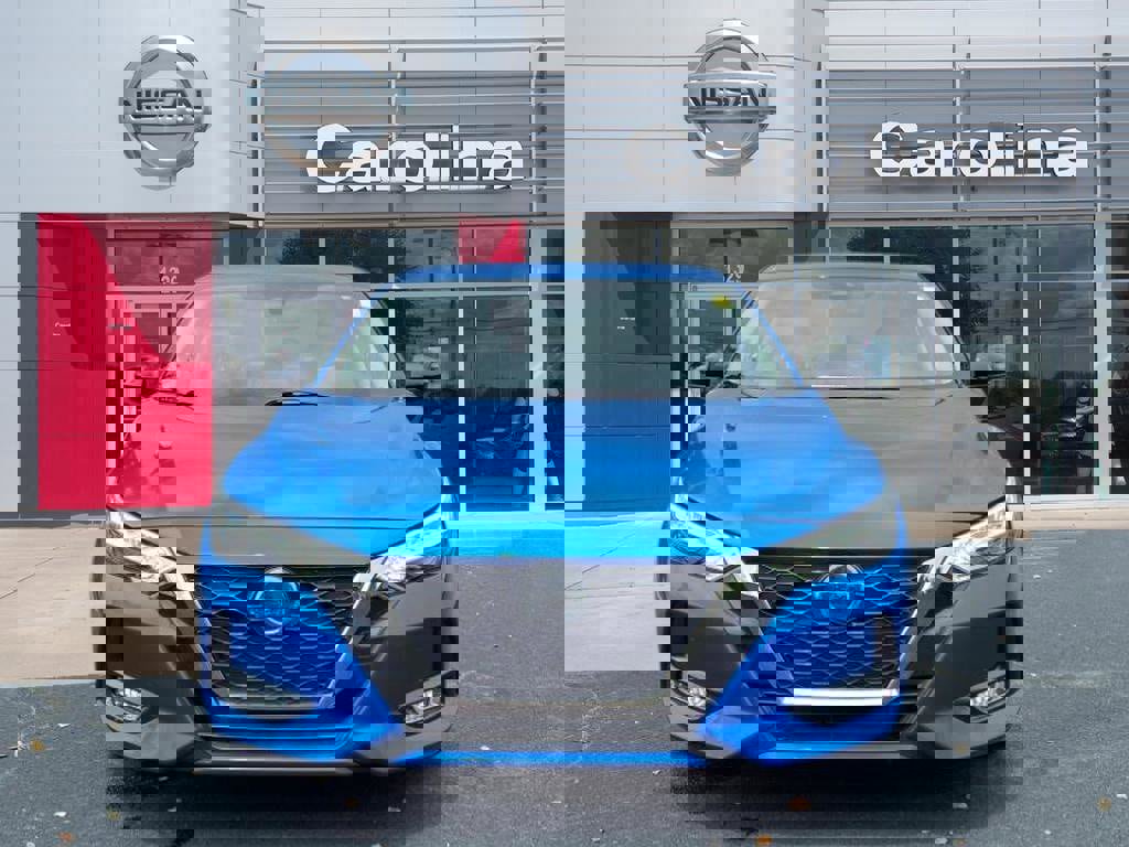 Used 2023 Nissan Sentra SR w/ Electronics Package image 2