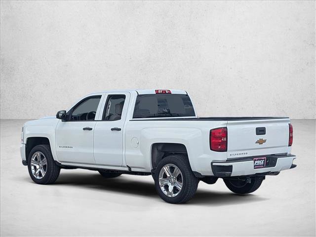 Used 2018 Chevrolet Silverado 1500 Custom w/ Custom Convenience Package RWD image 8