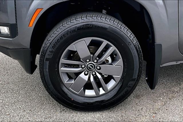 Certified 2025 Nissan Frontier SV w/ SV Convenience Package image 31