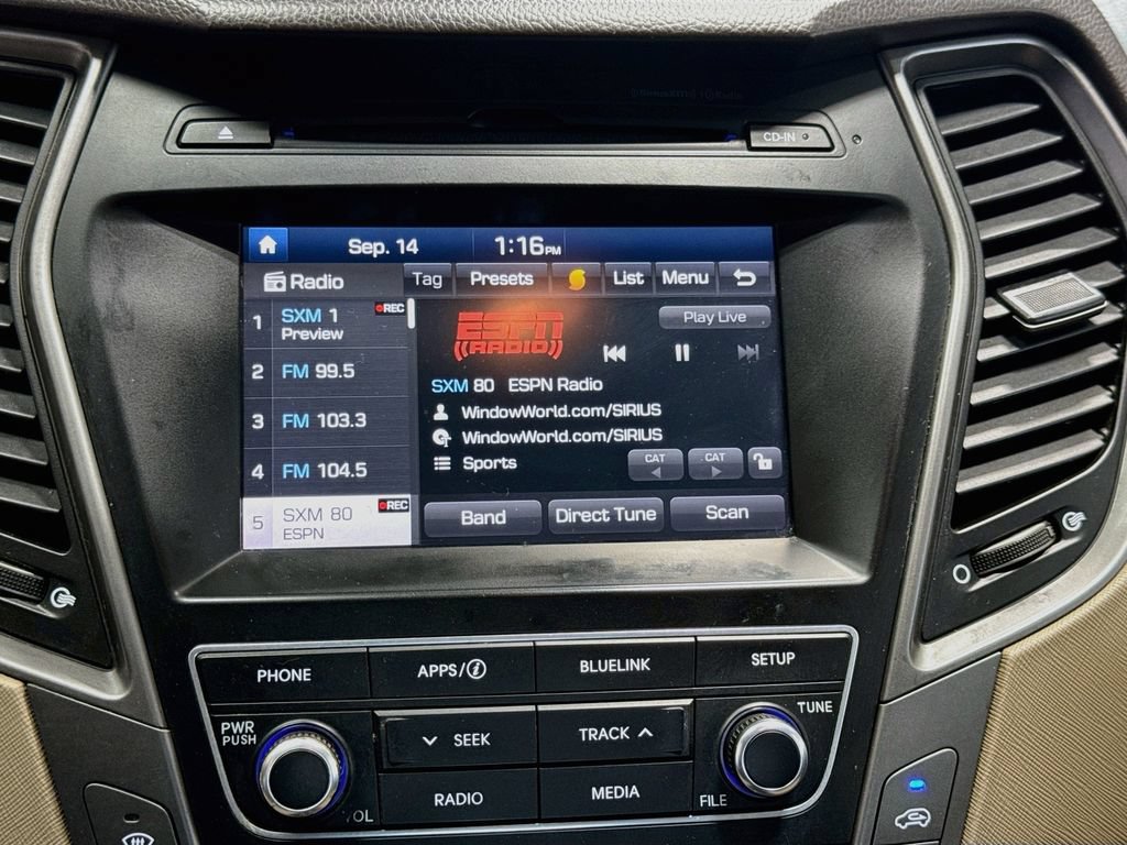 Used 2017 Hyundai Santa Fe Sport FWD image 14