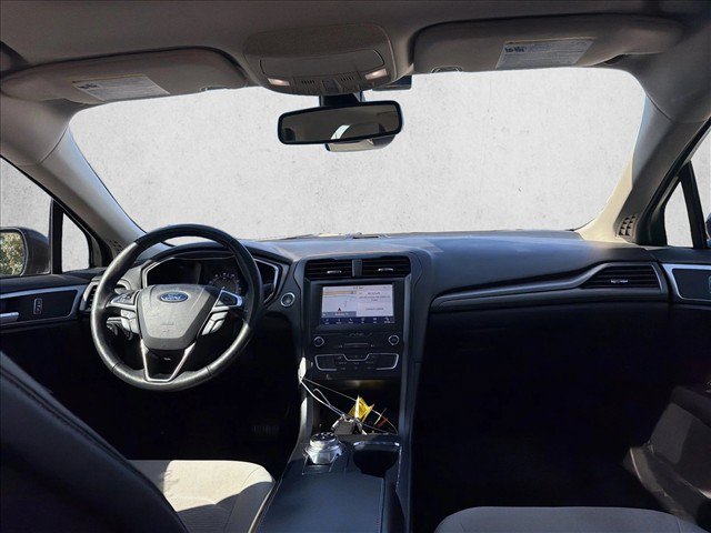 Used 2020 Ford Fusion SE w/ Equipment Group 151A FWD image 23