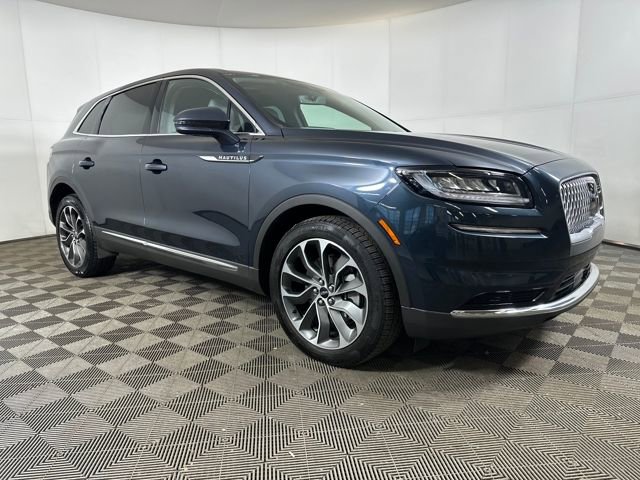 Used 2022 Lincoln Nautilus Reserve image 2