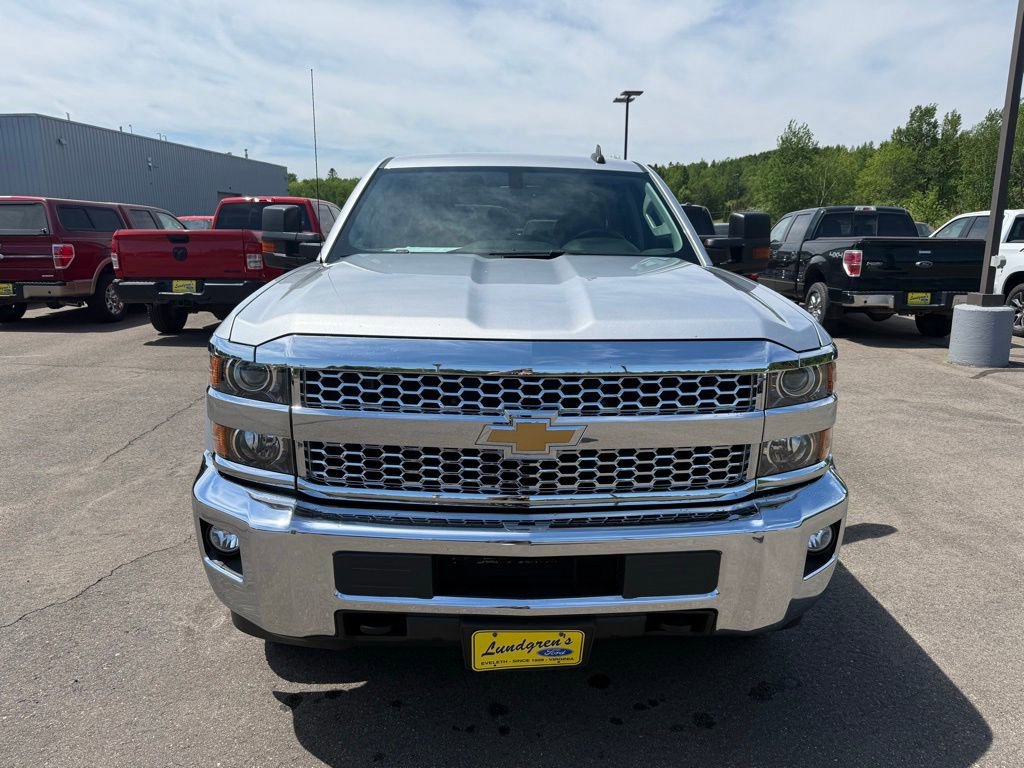 Used 2019 Chevrolet Silverado 2500 LT w/ LT Convenience Package AWD/4WD image 5
