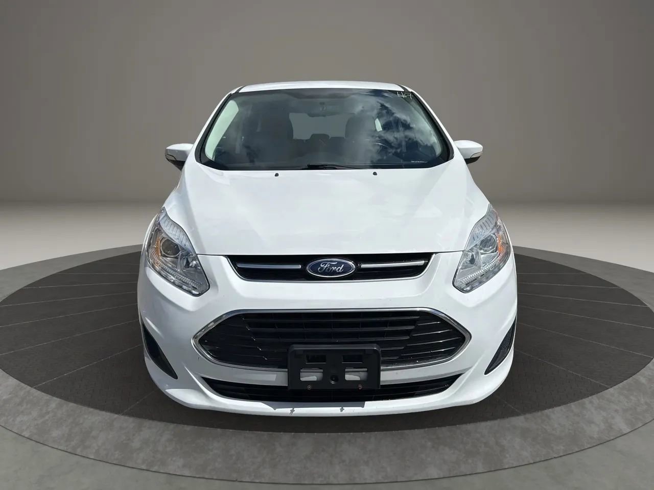 Used 2017 Ford C-MAX Energi SE image 2