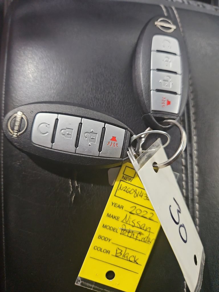 Used 2022 Nissan Pathfinder SV AWD/4WD image 28