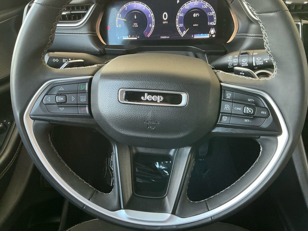 Used 2023 Jeep Grand Cherokee Altitude image 19