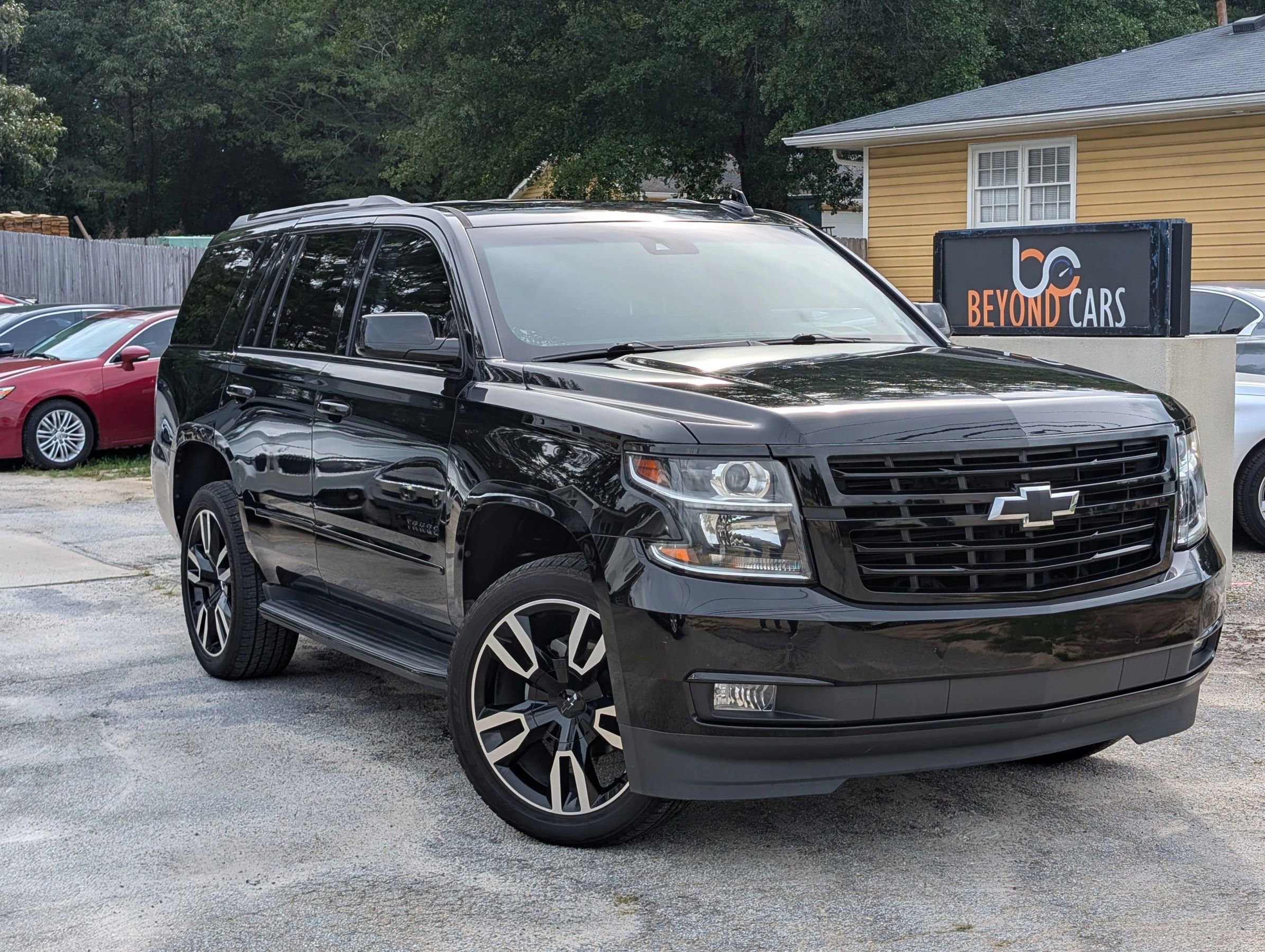Used 2018 Chevrolet Tahoe Premier RWD image 1