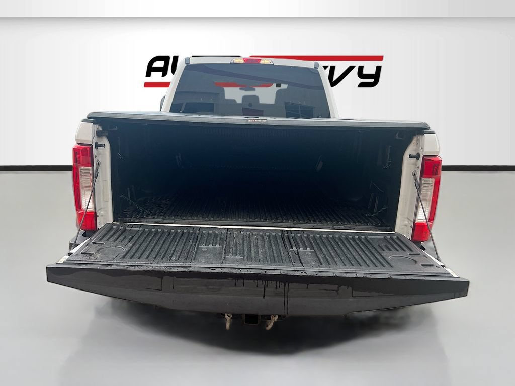 Used 2018 Ford F350 XLT w/ Snow Plow Prep Package AWD/4WD image 24