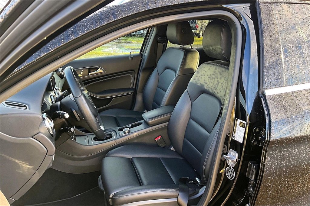 Used 2018 Mercedes-Benz GLA 250 4MATIC image 9