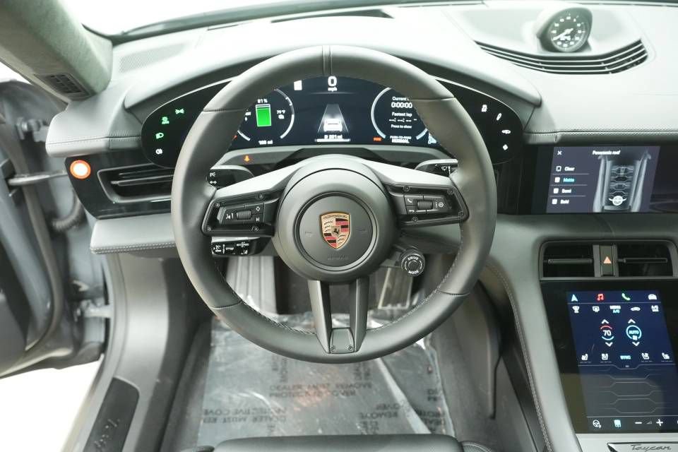 New 2026 Porsche Taycan GTS AWD/4WD image 13