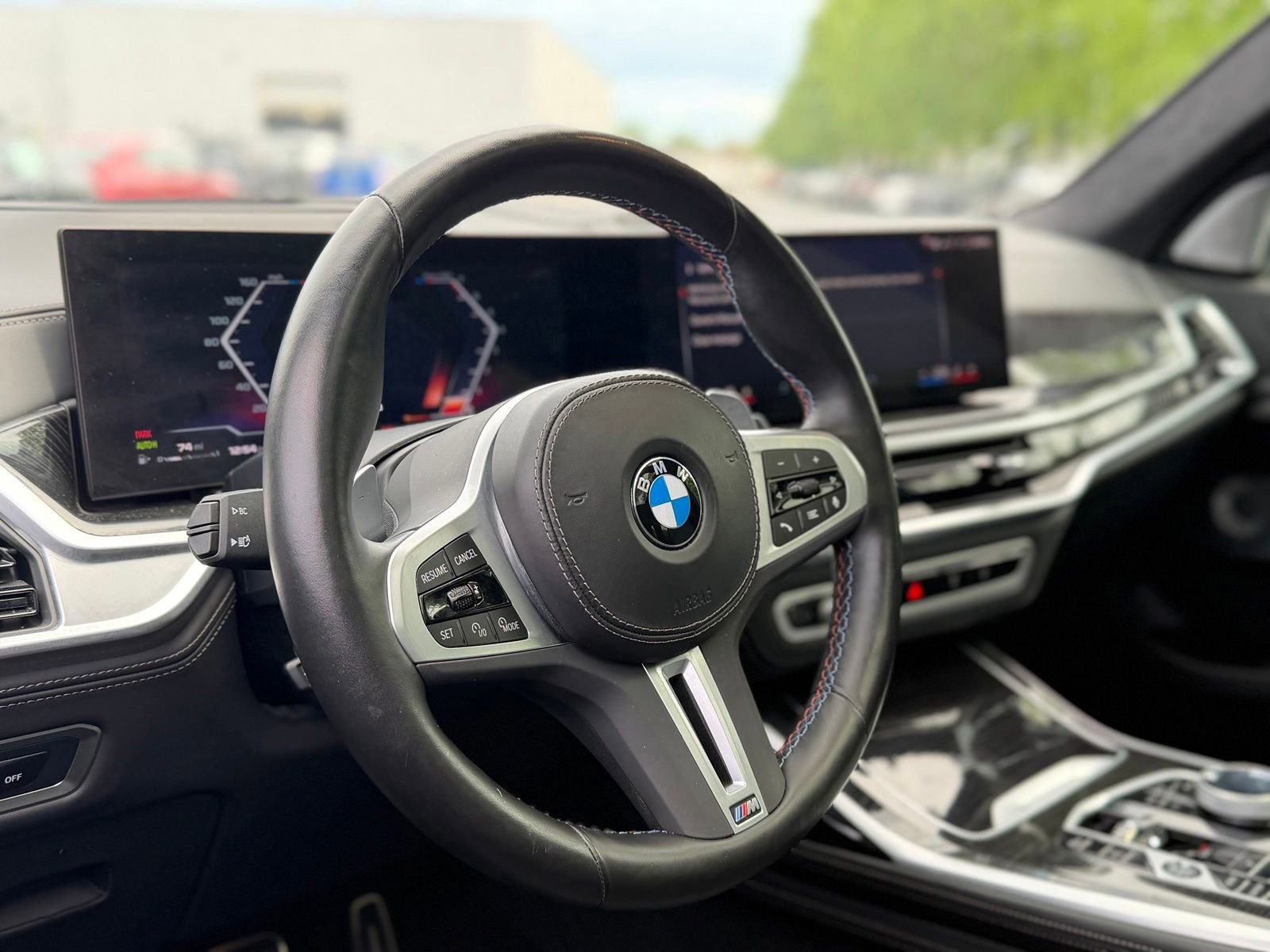 Used 2024 BMW X7 M60i w/ Executive Package AWD/4WD image 31