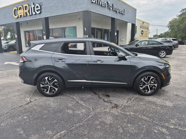 Used 2025 Kia Sportage EX FWD image 4