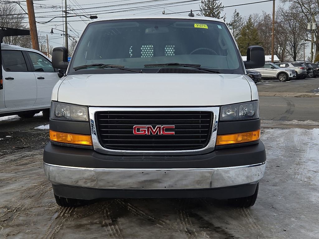 Used 2024 GMC Savana 2500 w/ Driver Convenience Package image 3